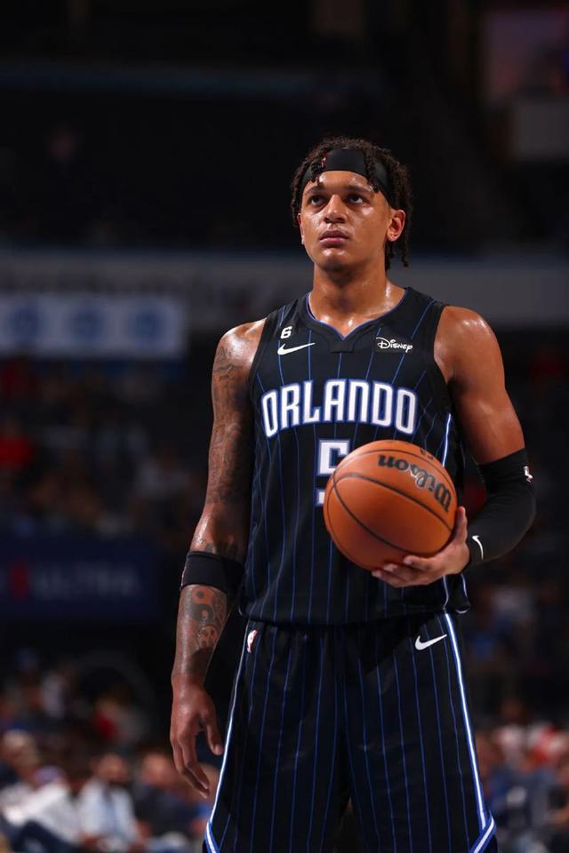 体育综合-纽约尼克斯队长鼓劲备战葡超风云突变印第安纳步行者今晚刷新队史纪录，风云突变纽约尼克斯冲刺阶段篮板制胜看傻球迷的简单介绍