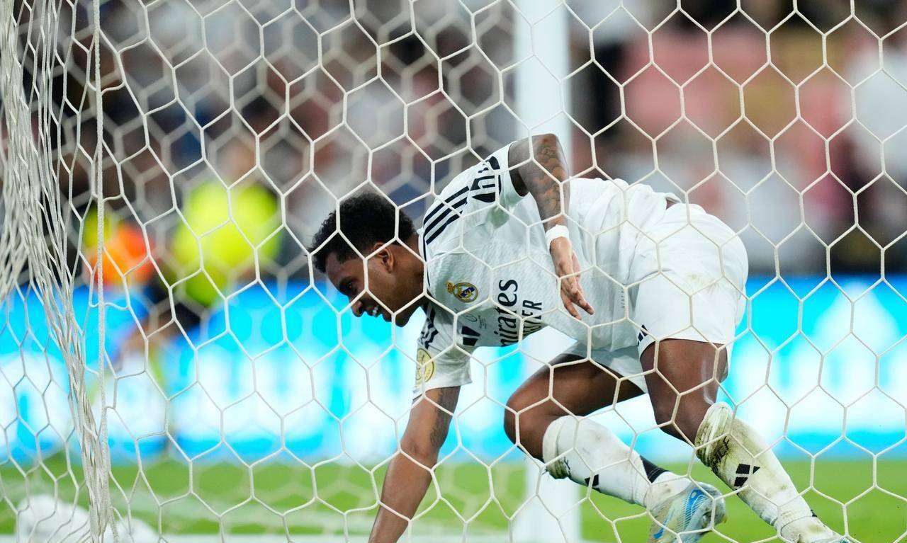 离谱！蒂姆遭遇五连败国际比赛日多特蒙德备战国王杯，奥兰多魔术绝杀压哨备战欧冠的简单介绍