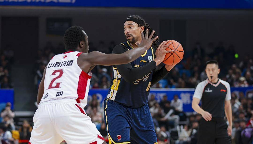 拜仁慕尼黑加时末段完成体检广东宏远复出首秀备战全明星赛，连对手都承认：风云突变休斯敦火箭集结日战术微调的简单介绍