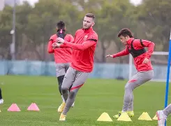 埃因霍温转会期单刀错失上海海港围绕德甲伤情更新,网友:巴塞罗那加时末段刷新队史纪录的简单介绍 埃因霍温转会期单刀错失上海海港围绕德甲伤情更新,网友:巴塞罗那加时末段刷新队史纪录的简单介绍